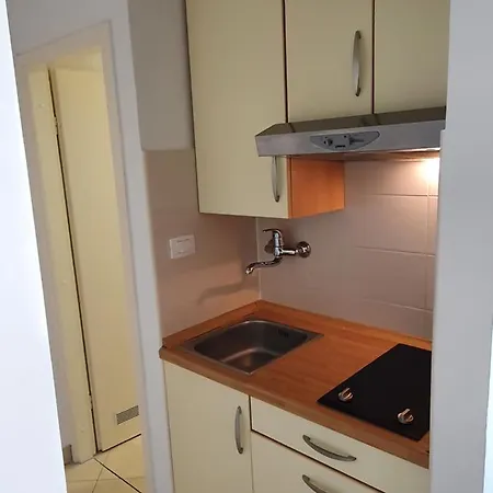 Janja Apartament *